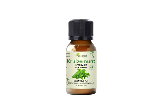 Flesje kruizemunt olie van Aza Natural, 10 ml, bruin glas met zwarte dop en een lichtgroen etiket met muntblaadjes