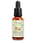 Fles meloenpit olie van Aza Natural, 30 ml, donker glas met pipet en een etiket met een meloen en bleke meloenpitten
