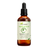 Fles squalaan olie van Aza Natural, 100 ml, donker glas met pipet en een etiket met een olijftakje in een zeshoek