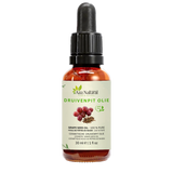 Fles druivenpitolie van Aza Natural, 30 ml, donker glas met pipet en een etiket met rode druiven en een hoopje druivenpitten